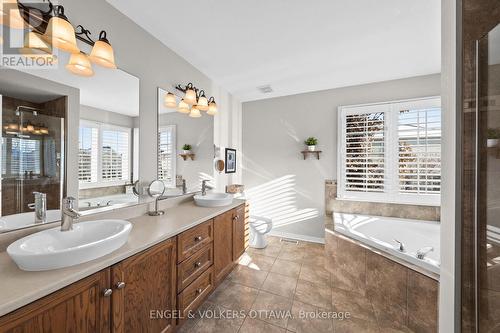 406 Keith Crescent, Ottawa, ON - Indoor Photo Showing Bathroom