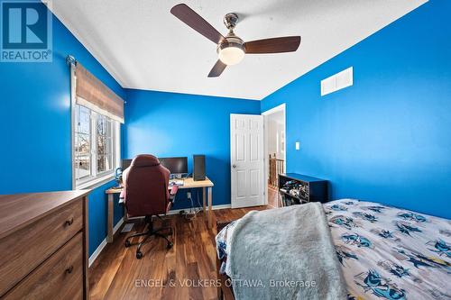 406 Keith Crescent, Ottawa, ON - Indoor Photo Showing Bedroom