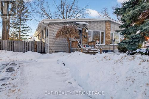 340 Palace Road, Kingston (Central City East), ON - Outdoor