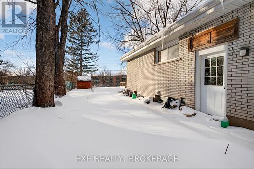 340 Palace Road, Kingston (Central City East), ON - Outdoor