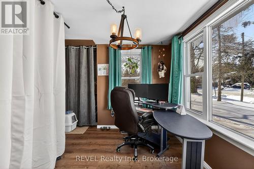 24 Margaret Street, Thorold (Port Robinson), ON - Indoor Photo Showing Office