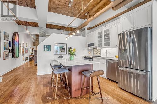 208 - 993 Queen Street W, Toronto, ON - Indoor Photo Showing Kitchen