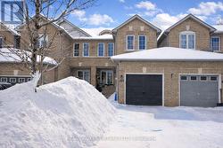 389 FERNDALE DRIVE S  Barrie, ON L4N 0M1