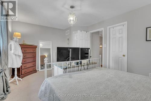 389 Ferndale Drive S, Barrie, ON - Indoor Photo Showing Bedroom