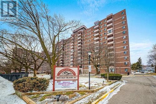 524 - 1625 Bloor Street, Mississauga, ON - Outdoor