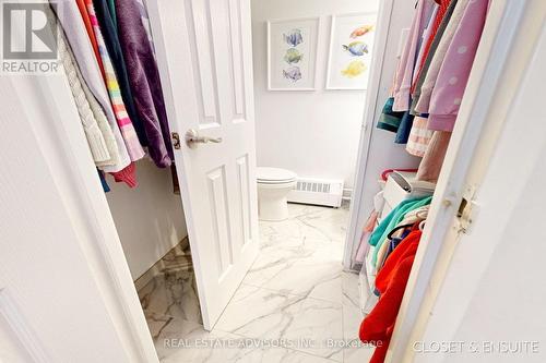 Walk-in closet - 524 - 1625 Bloor Street, Mississauga, ON - Indoor With Storage