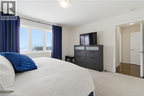 298 Dolman Street, Breslau, ON - Indoor Photo Showing Bedroom