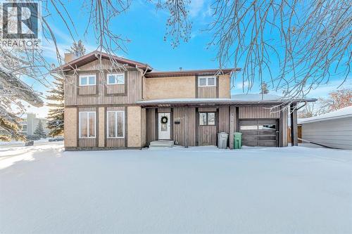 5703 31 Street, Lloydminster, AB - Outdoor