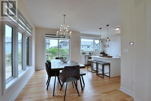 106 Stoneleigh Drive, Blue Mountains, ON - Indoor Photo Showing Dining Room