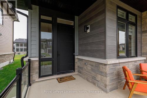 106 Stoneleigh Drive, Blue Mountains, ON - Outdoor With Exterior