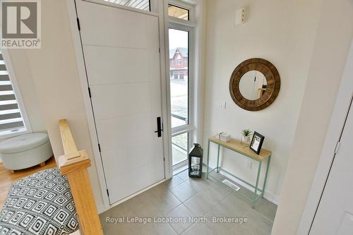 106 Stoneleigh Drive, Blue Mountains, ON - Indoor Photo Showing Other Room