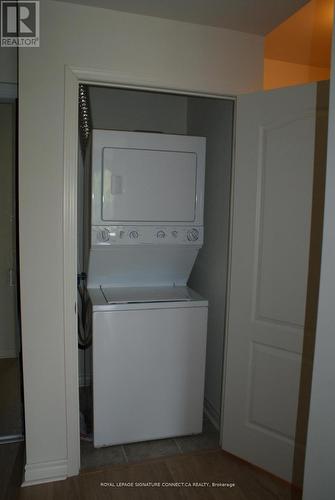 207 - 3865 Lake Shore Boulevard W, Toronto, ON - Indoor Photo Showing Laundry Room