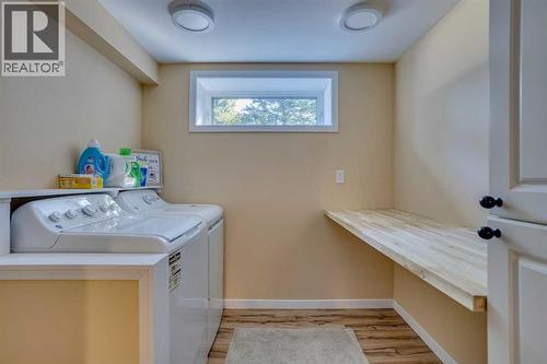 173 Hilltop Crescent, Fort Mcmurray, AB - Indoor Photo Showing Laundry Room