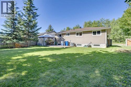 173 Hilltop Crescent, Fort Mcmurray, AB - Outdoor With Backyard