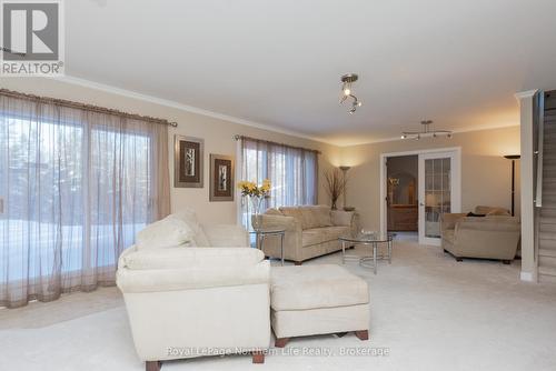 847 Corbeil Road, East Ferris, ON - Indoor Photo Showing Living Room