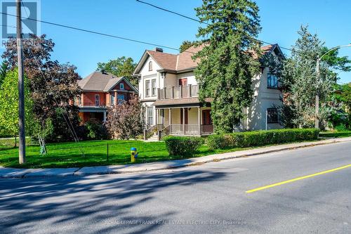 452 Hunter Street W, Peterborough (Town Ward 3), ON - Outdoor With Facade