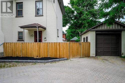 452 Hunter Street W, Peterborough (Town Ward 3), ON - Outdoor