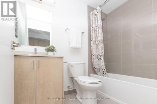 909 - 223 Princess Street, Kingston (East Of Sir John A. Blvd), ON - Indoor Photo Showing Bathroom
