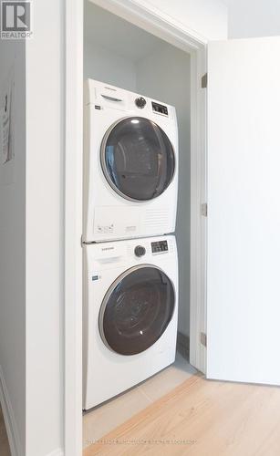 909 - 223 Princess Street, Kingston (East Of Sir John A. Blvd), ON - Indoor Photo Showing Laundry Room