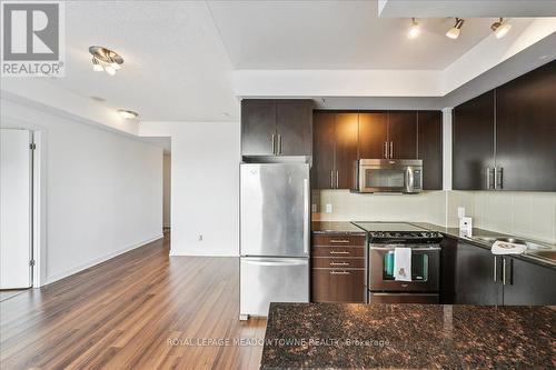 1202 - 60 Berwick Avenue, Toronto, ON - Indoor Photo Showing Kitchen With Upgraded Kitchen