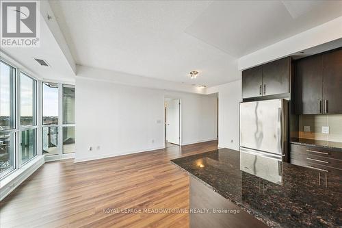 1202 - 60 Berwick Avenue, Toronto, ON - Indoor Photo Showing Kitchen