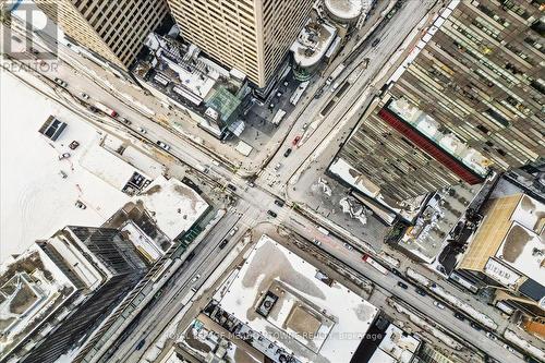 1202 - 60 Berwick Avenue, Toronto, ON - Indoor