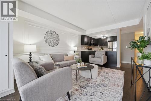 103 Westminster Crescent Unit# 212, Fergus, ON - Indoor Photo Showing Living Room