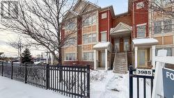 22 - 3985 EGLINTON AVENUE W  Mississauga, ON L5M 0E5
