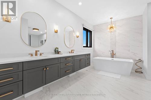 832 Windermere Drive, Kingston (City Northwest), ON - Indoor Photo Showing Bathroom