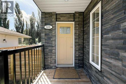 5238 52 Street, Lacombe, AB - Outdoor With Exterior