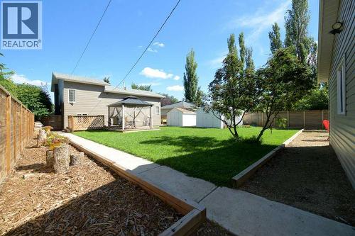 5238 52 Street, Lacombe, AB - Outdoor