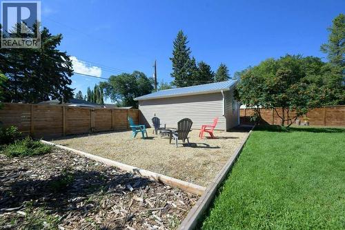 5238 52 Street, Lacombe, AB - Outdoor