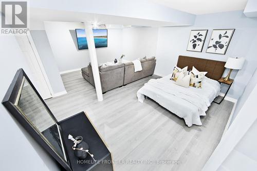 64 - 280 Paradelle Drive, Richmond Hill, ON - Indoor Photo Showing Bedroom
