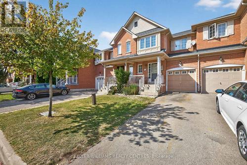 70 Burgess Crescent, Newmarket, ON - Outdoor With Facade