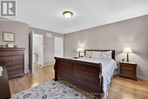 70 Burgess Crescent, Newmarket, ON - Indoor Photo Showing Bedroom