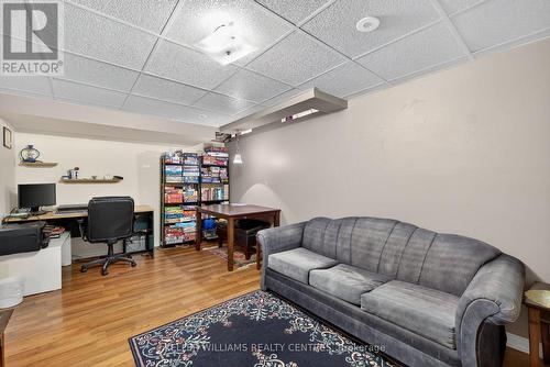 70 Burgess Crescent, Newmarket, ON - Indoor