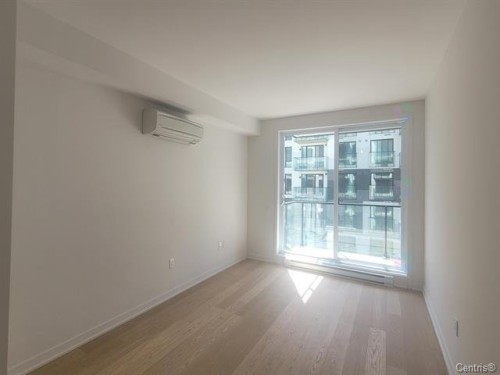 Salon - 505-1485 Rue Des Bassins, Montréal (Le Sud-Ouest), QC - Indoor Photo Showing Other Room