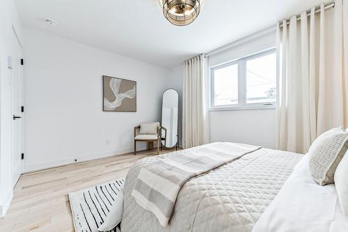Primary bedroom - 2010 Rue La Corne, Saint-Bruno-De-Montarville, QC - Indoor Photo Showing Bedroom