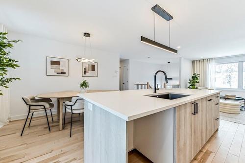 Kitchen - 2010 Rue La Corne, Saint-Bruno-De-Montarville, QC - Indoor Photo Showing Kitchen With Upgraded Kitchen