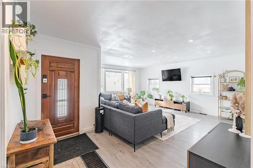 79 Wood Street, Brantford, ON - Indoor