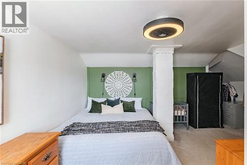 79 Wood Street, Brantford, ON - Indoor Photo Showing Bedroom