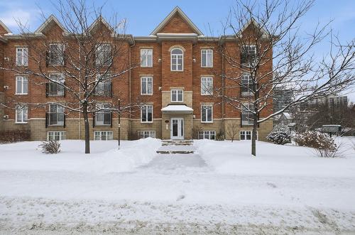 4-290 Boul. Maisonneuve  Gatineau (Hull), QC J8X 3N8