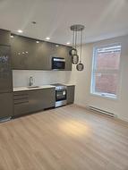 6441 Av. des Érables  Montréal (Rosemont/La Petite-Patrie), QC H2G 2M7