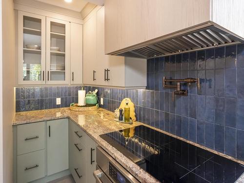 124 Summit Avenue, Thunder Bay, ON - Indoor Photo Showing Kitchen