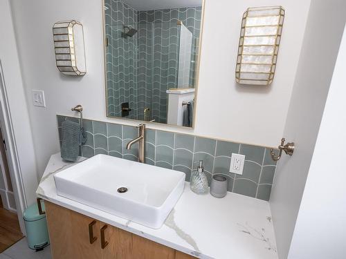 124 Summit Avenue, Thunder Bay, ON - Indoor Photo Showing Bathroom