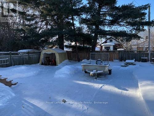 975 Mcintyre Street W, North Bay (West End), ON - Outdoor With Backyard