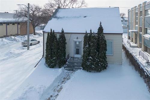 378 Talbot Ave, Winnipeg, MB 