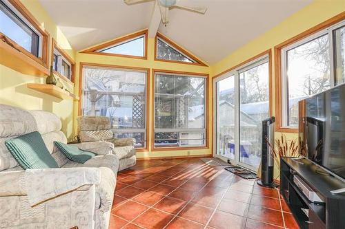 29 Arlington St, Winnipeg, MB 