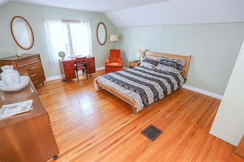 29 Arlington St, Winnipeg, MB 