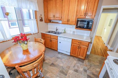 29 Arlington St, Winnipeg, MB 